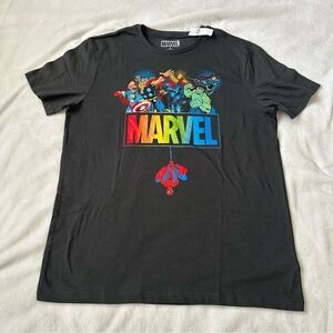 Marvel Mens Size M Graphic T-shirt Avengers Black NWT